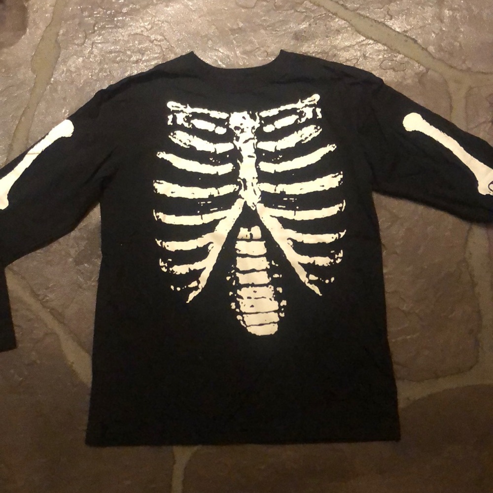 EUC (Never Worn) glow in the dark Bone Tee